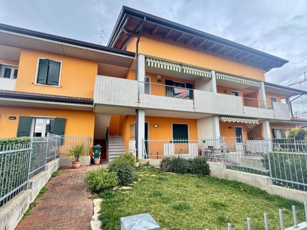 casa indipendente in vendita a Vigasio