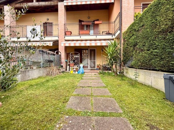 appartamento in vendita a Vigasio in zona Forette