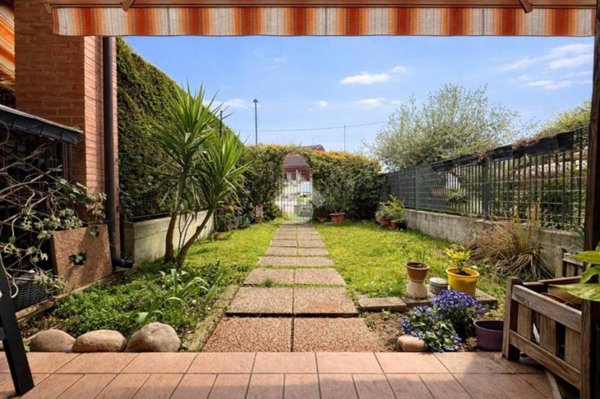 appartamento in vendita a Vigasio in zona Forette