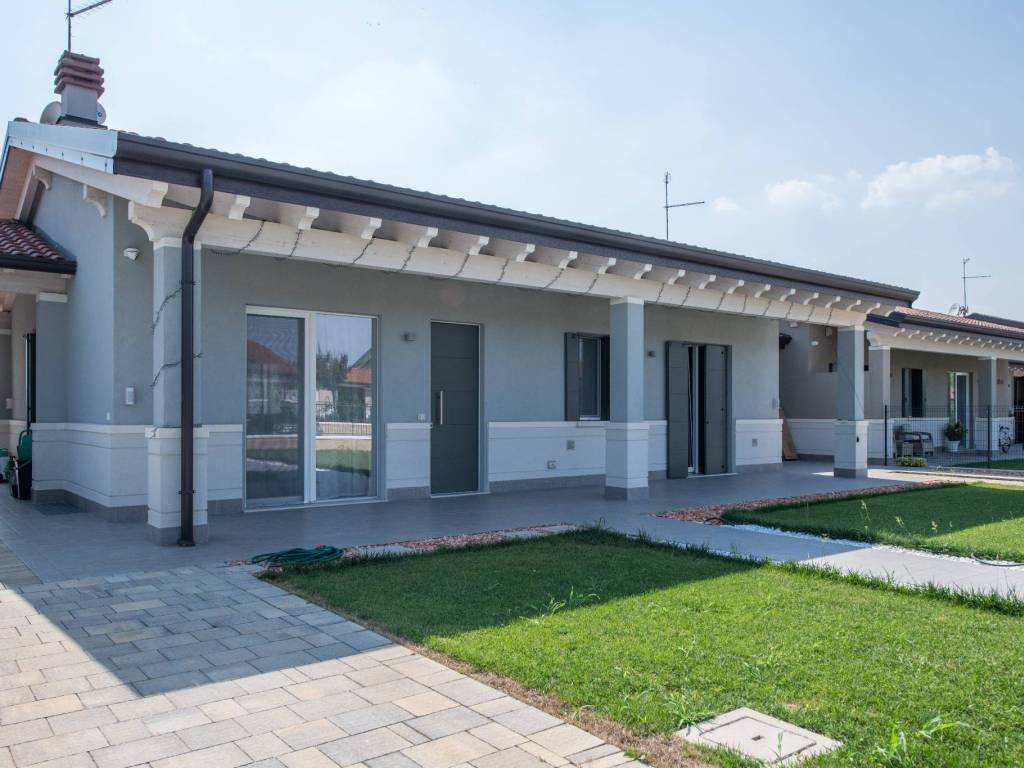 casa indipendente in vendita a Vigasio