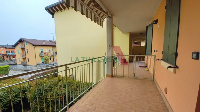 appartamento in vendita a Vigasio in zona Isolalta