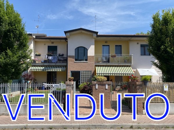 appartamento in vendita a Vigasio in zona Forette