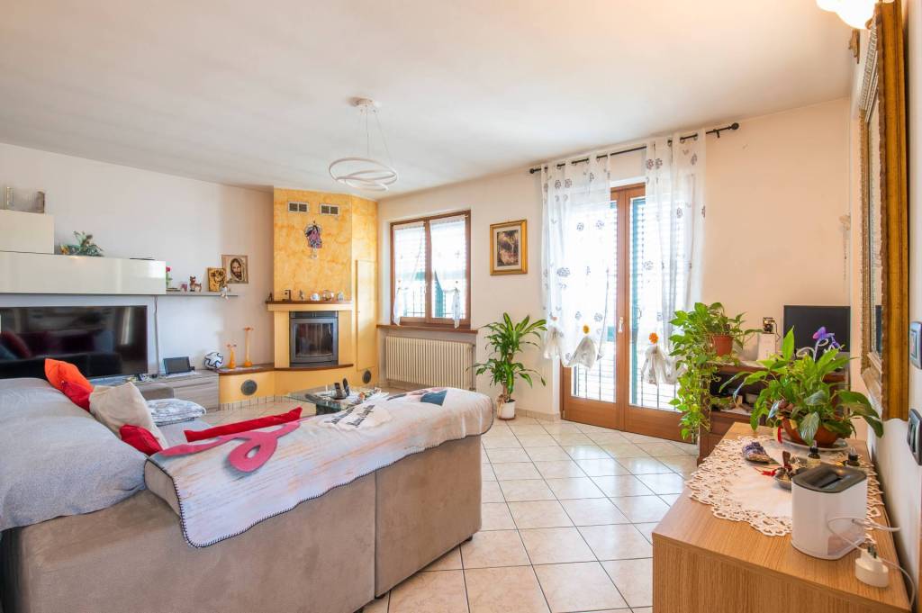 casa indipendente in vendita a Vigasio