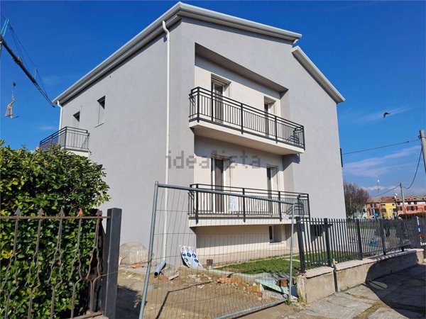 appartamento in vendita a Vigasio in zona Isolalta
