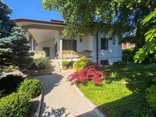 casa indipendente in vendita a Vigasio in zona Isolalta