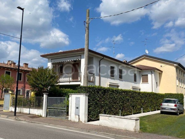 casa indipendente in vendita a Vigasio in zona Isolalta