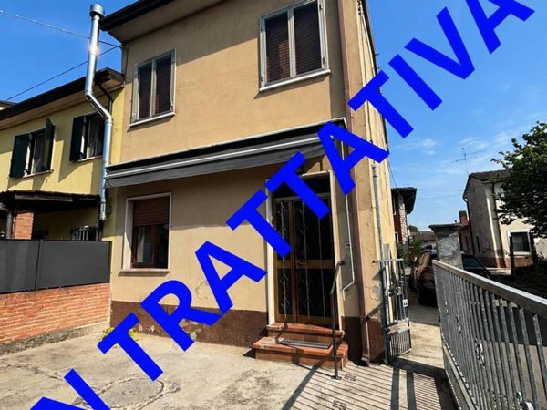 casa indipendente in vendita a Vigasio in zona Forette
