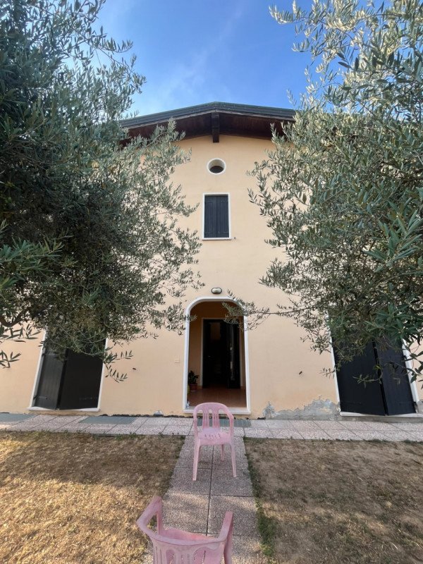 casa indipendente in vendita a Vigasio in zona Forette