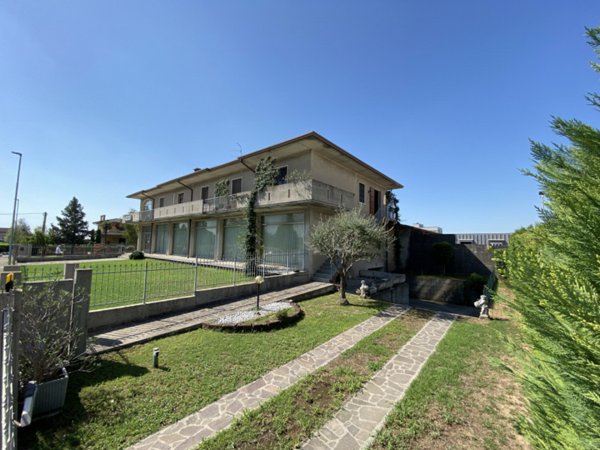 casa indipendente in vendita a Vigasio