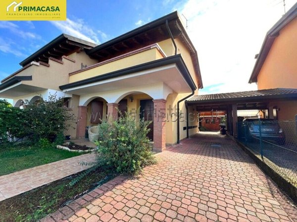 casa indipendente in vendita a Villa Bartolomea