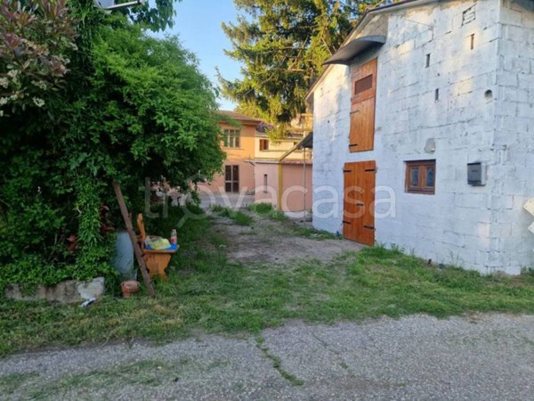 casa indipendente in vendita a Villa Bartolomea in zona Spinimbecco