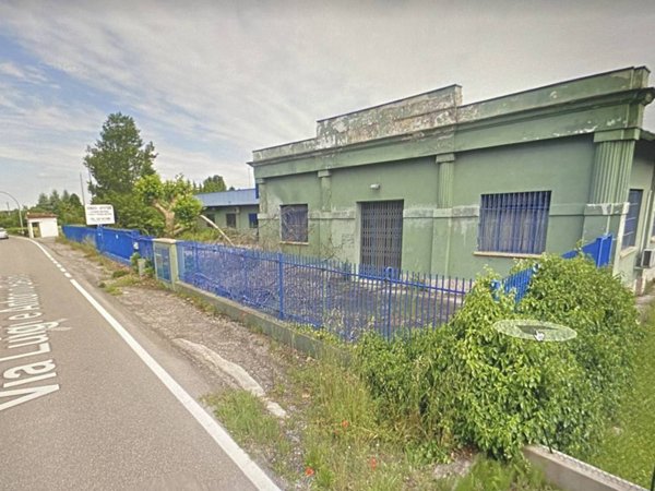 locale commerciale in vendita a Villa Bartolomea