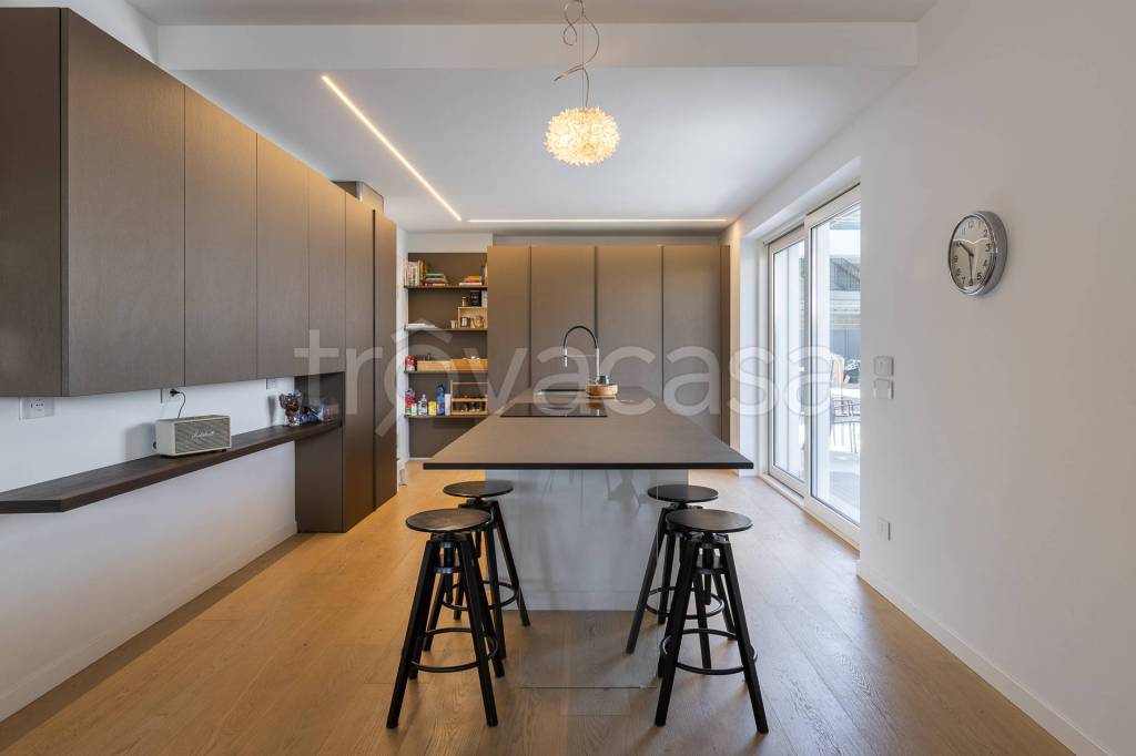 casa indipendente in vendita a Villafranca di Verona