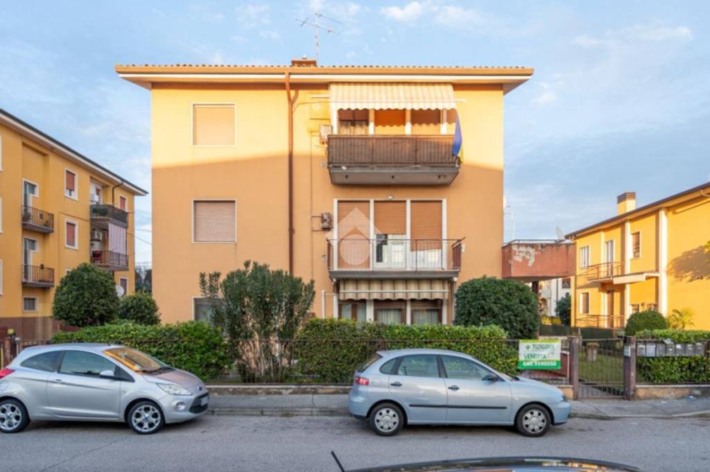 appartamento in vendita a Villafranca di Verona