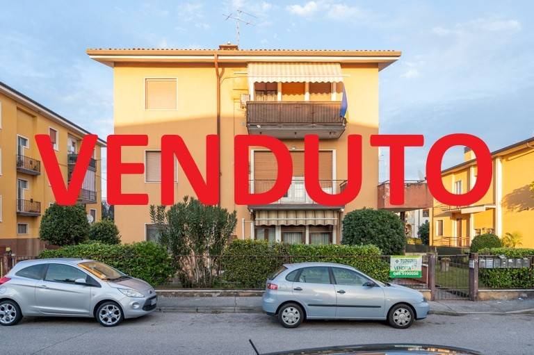 appartamento in vendita a Villafranca di Verona