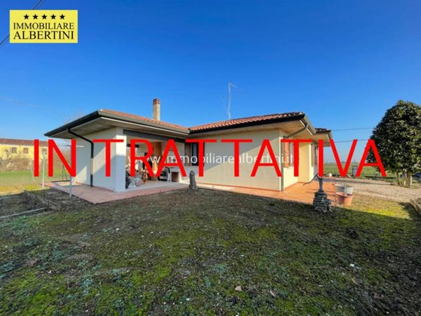 casa indipendente in vendita a Villafranca di Verona