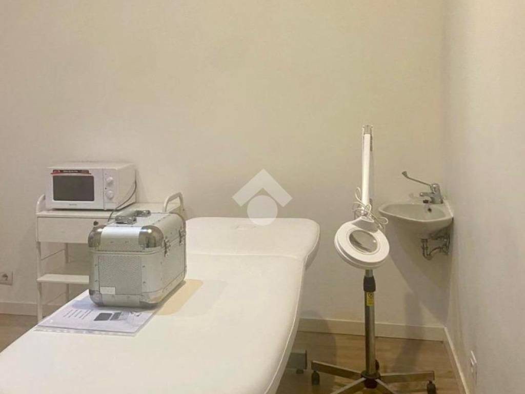 negozio in vendita a Villafranca di Verona