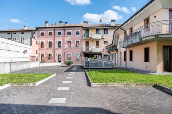 appartamento in vendita a Villafranca di Verona