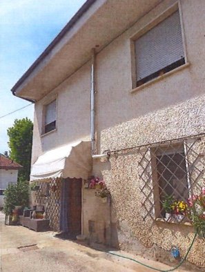 casa indipendente in vendita a Villafranca di Verona