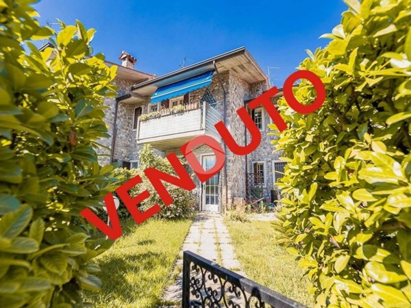 casa indipendente in vendita a Villafranca di Verona