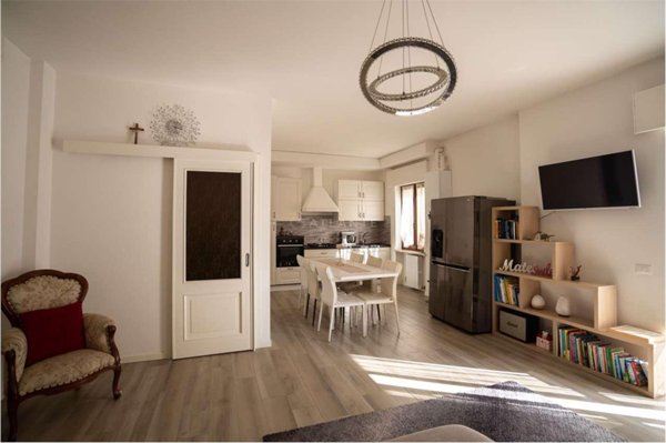 appartamento in vendita a Villafranca di Verona in zona Pizzoletta