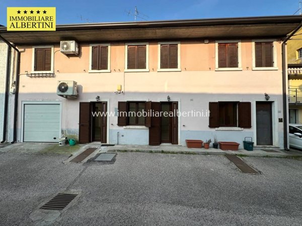 appartamento in vendita a Villafranca di Verona