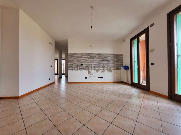 appartamento in vendita a Villafranca di Verona