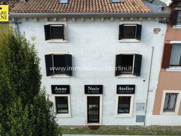 appartamento in vendita a Villafranca di Verona