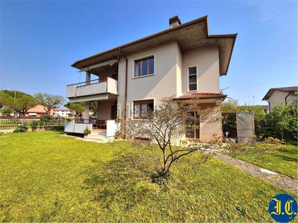 appartamento in vendita a Villafranca di Verona