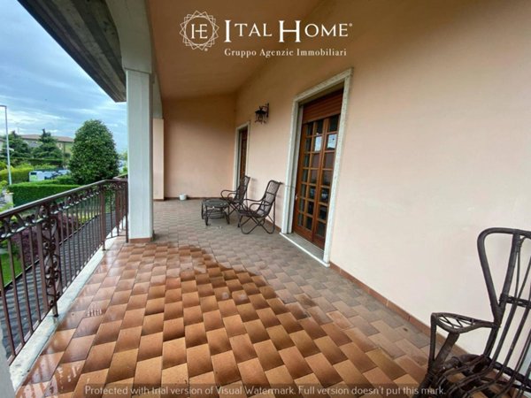 casa indipendente in vendita a Villafranca di Verona