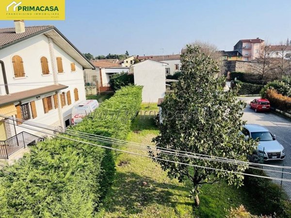 appartamento in vendita a Villafranca di Verona
