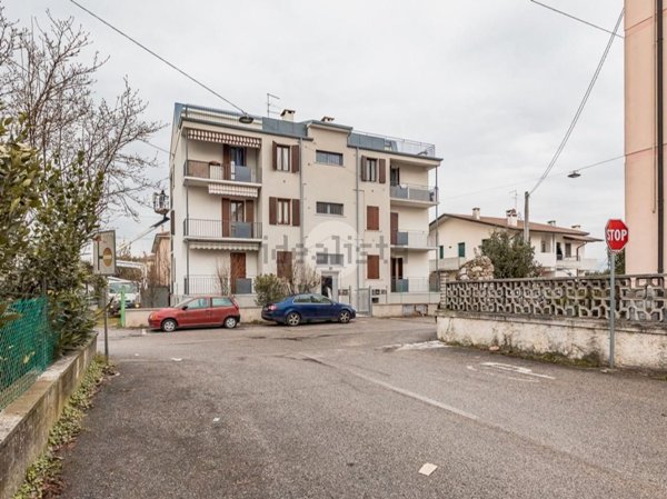 appartamento in vendita a Villafranca di Verona
