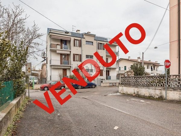 appartamento in vendita a Villafranca di Verona