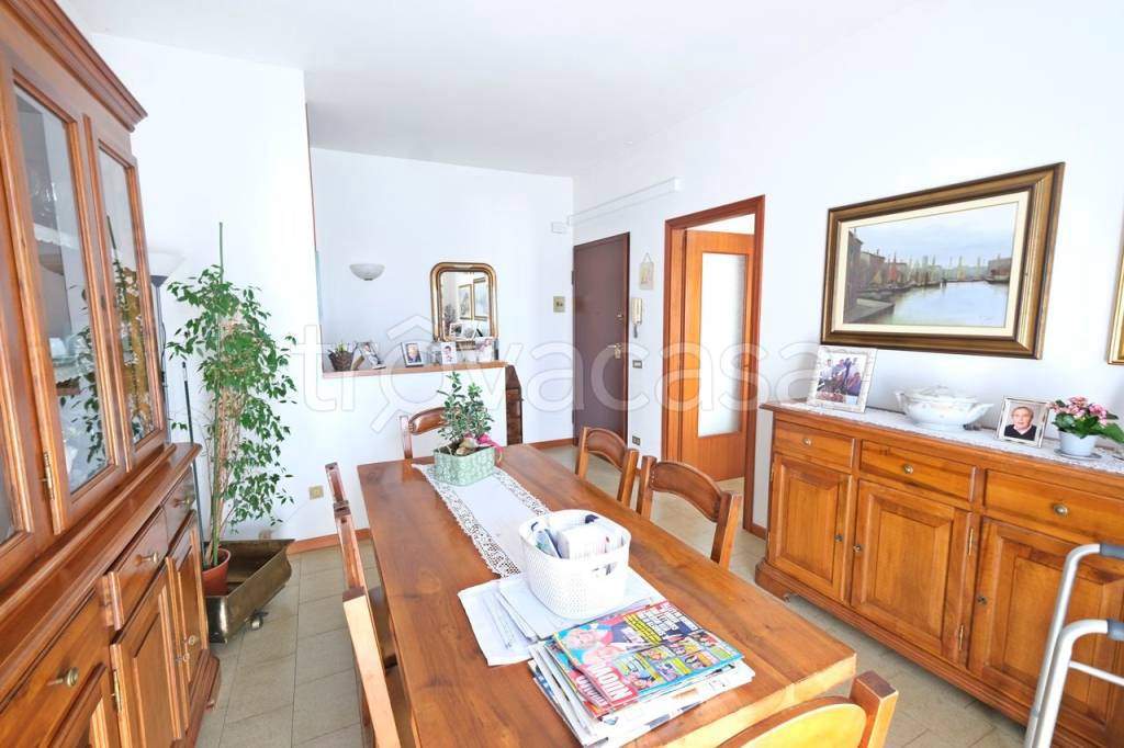 appartamento in vendita a Villafranca di Verona in zona Dossobuono