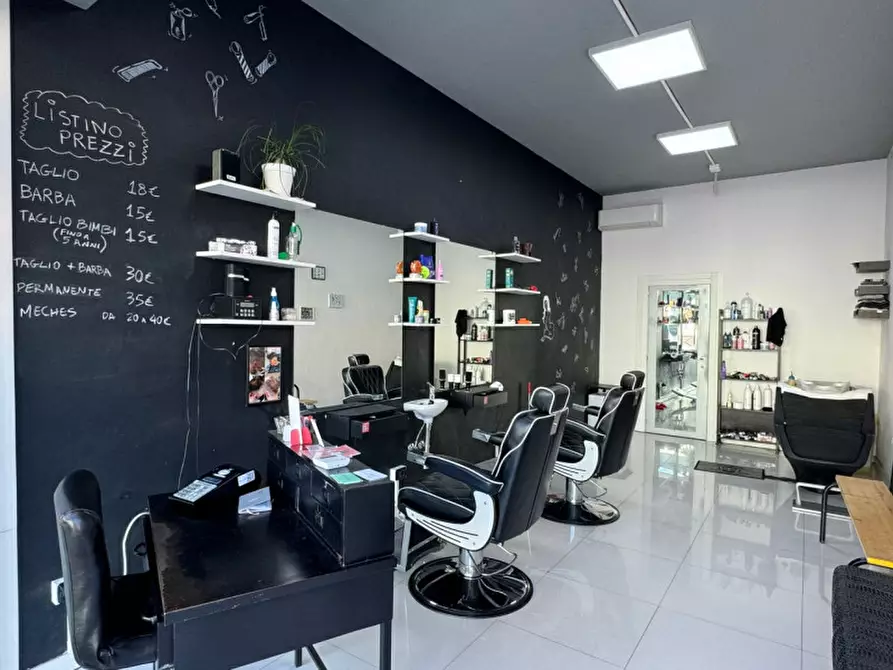 negozio in vendita a Villafranca di Verona