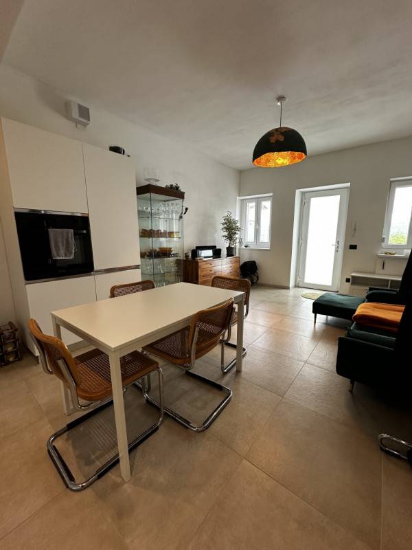 casa indipendente in vendita a Villafranca di Verona in zona Alpo