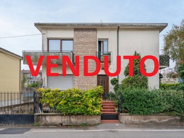 appartamento in vendita a Villafranca di Verona