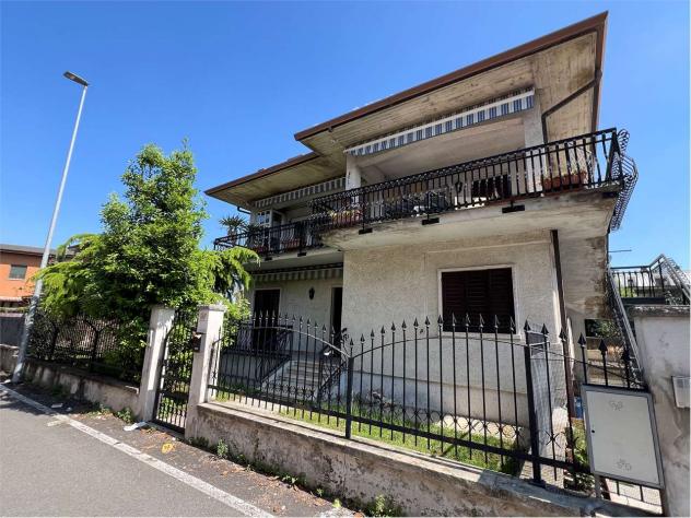 casa indipendente in vendita a Villafranca di Verona