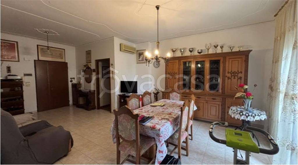 appartamento in vendita a Villafranca di Verona in zona Dossobuono