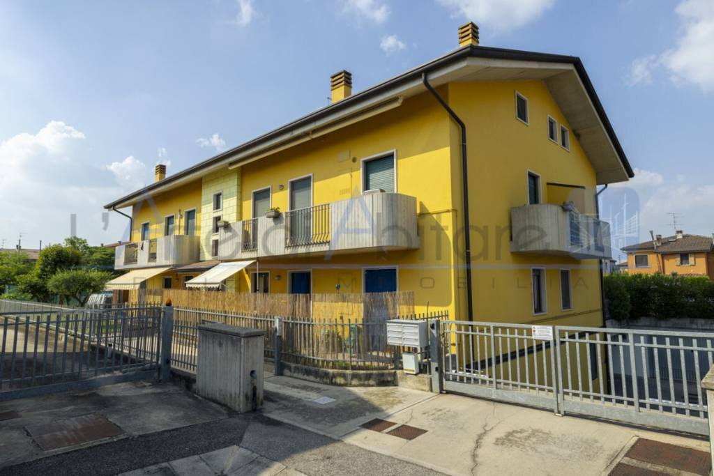 appartamento in vendita a Villafranca di Verona