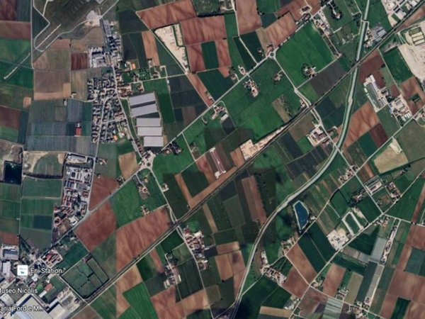 terreno agricolo in vendita a Villafranca di Verona in zona Dossobuono