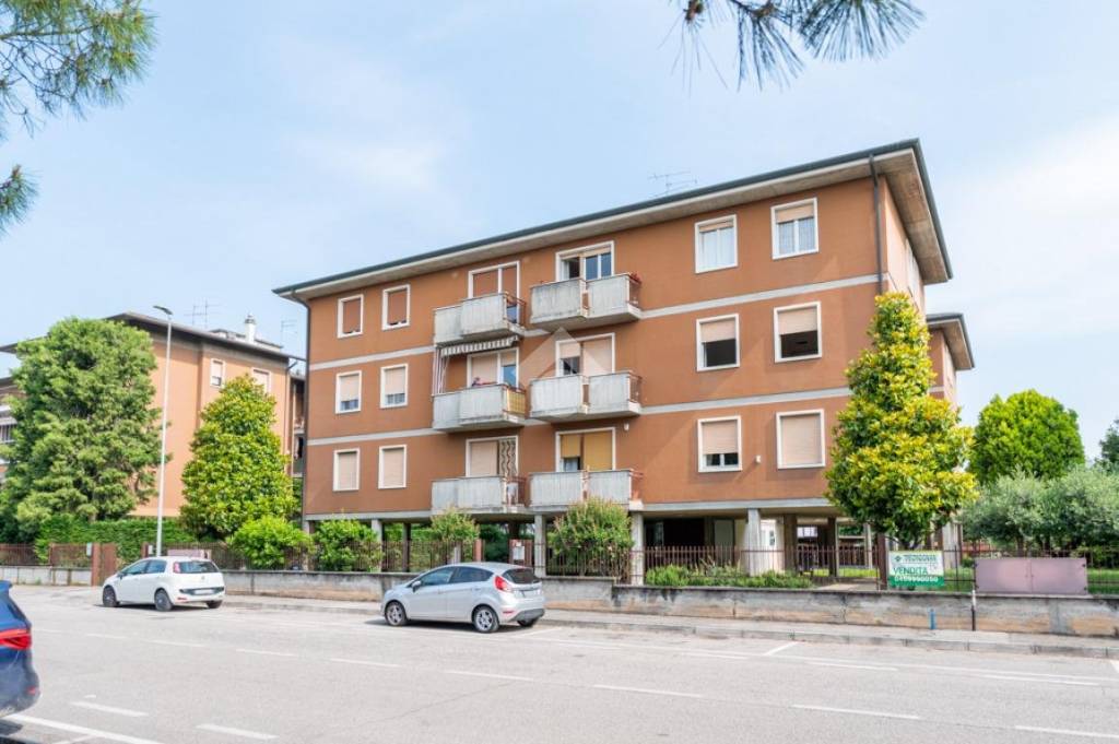 appartamento in vendita a Villafranca di Verona