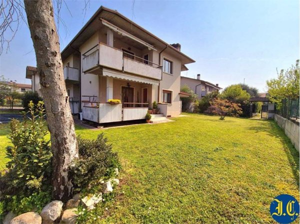 appartamento in vendita a Villafranca di Verona