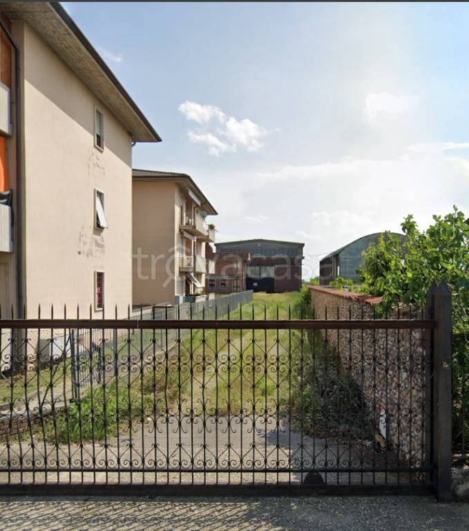 terreno agricolo in vendita a Villafranca di Verona in zona Alpo