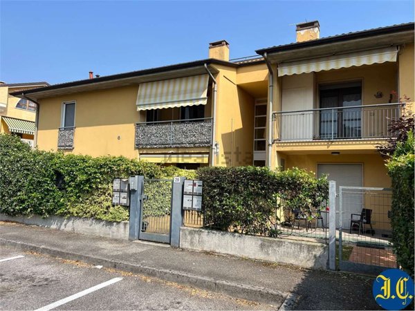 appartamento in vendita a Villafranca di Verona
