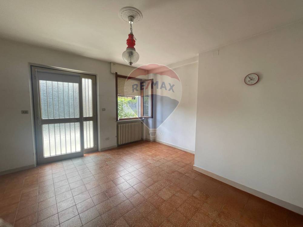 appartamento in vendita a Villafranca di Verona in zona Quaderni