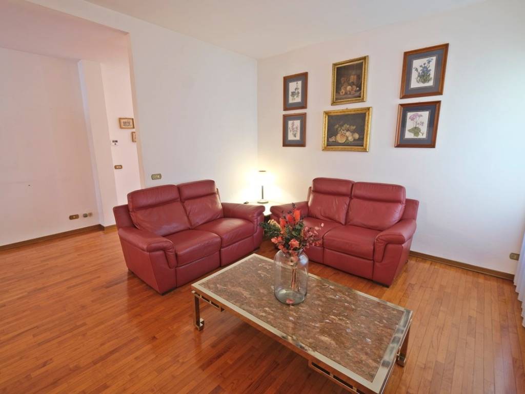 appartamento in vendita a Villafranca di Verona in zona Dossobuono