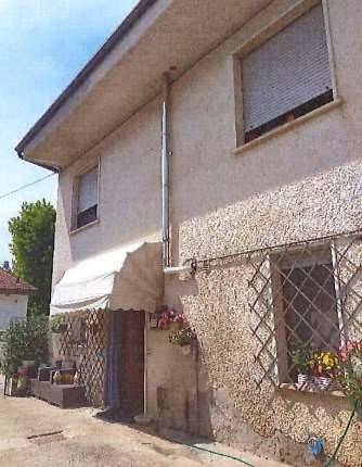 casa indipendente in vendita a Villafranca di Verona