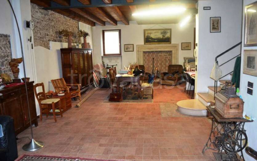 casa indipendente in vendita a Villafranca di Verona