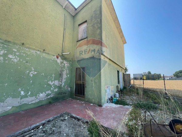casa indipendente in vendita a Villafranca di Verona
